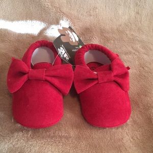 Red baby fashion shoes